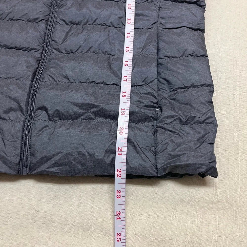 Uniqlo M charcoal grey ultra light down vest